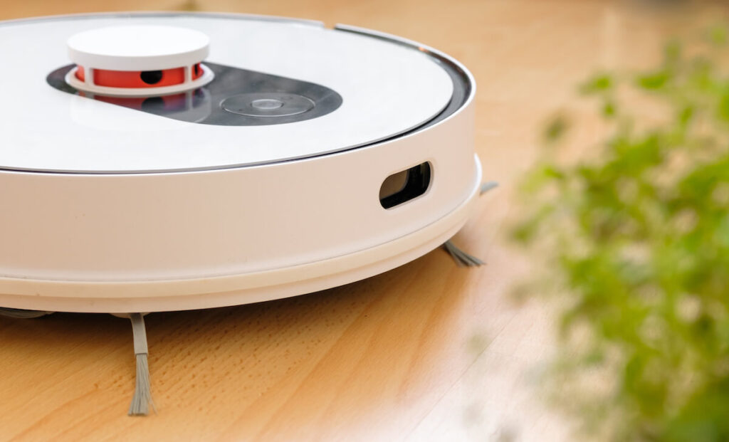 Top 5 Mind-blowing Benefits of Using a Robot Vacuum 