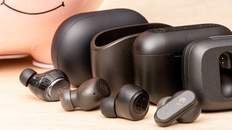 The Best Budget Earbuds with Noise Cancellation in 2025