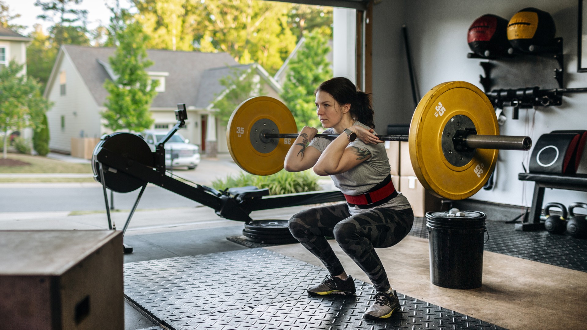 The Ultimate Guide to Smart Fitness Equipment for 2025