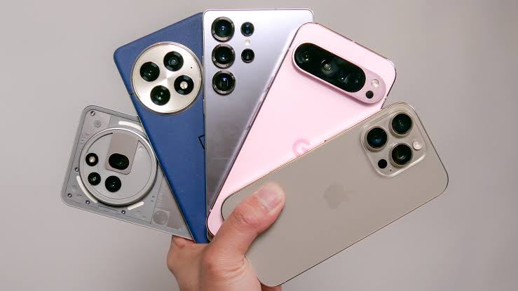 Top 10 Android Phones Competing with iPhone in 2025